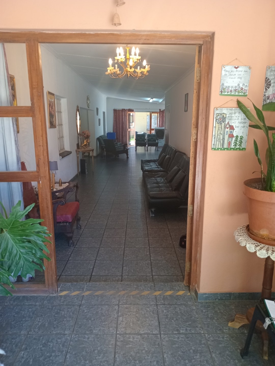 5 Bedroom Property for Sale in Bloemhof North West